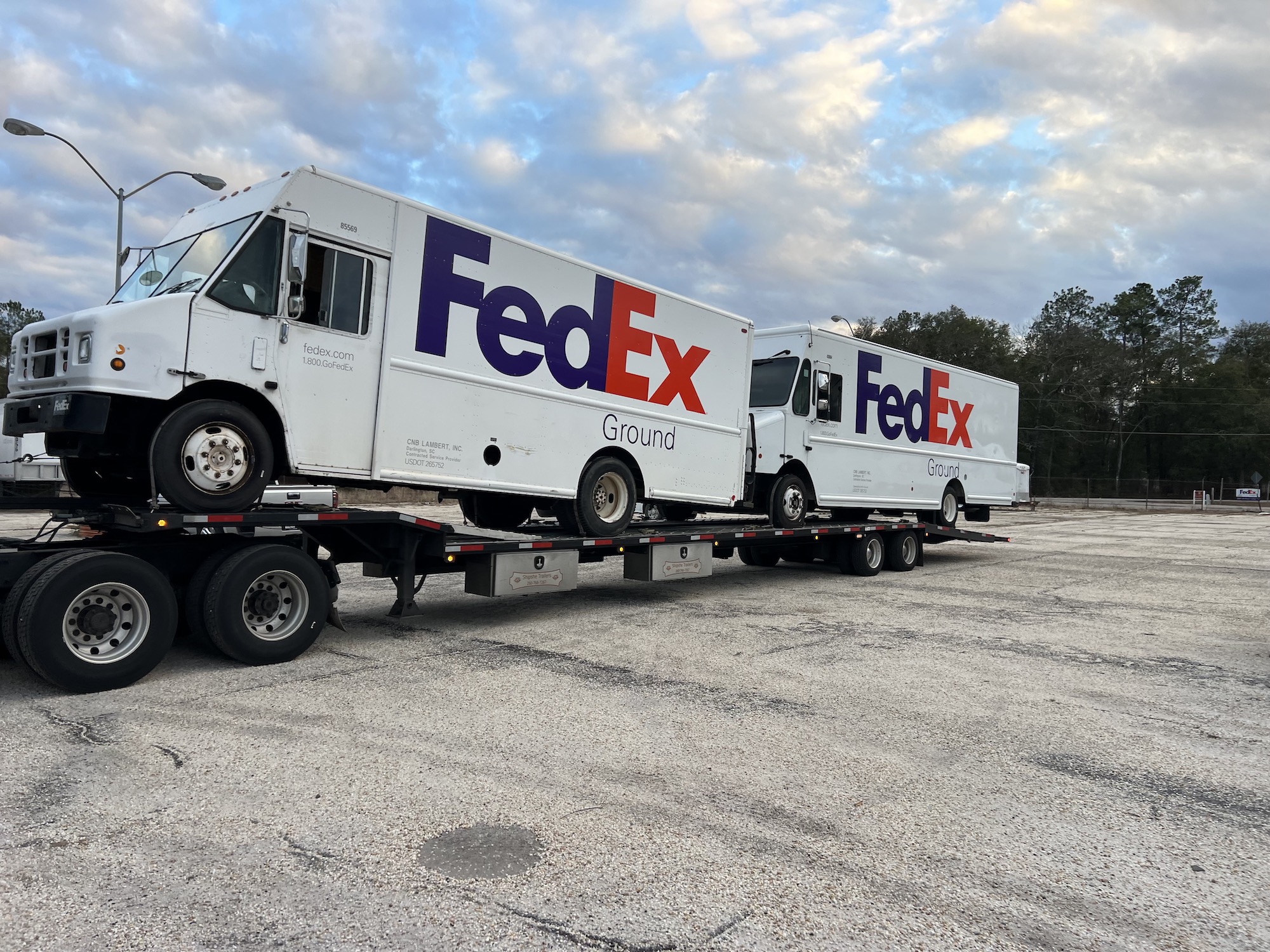 Fed Ex Vans Transport